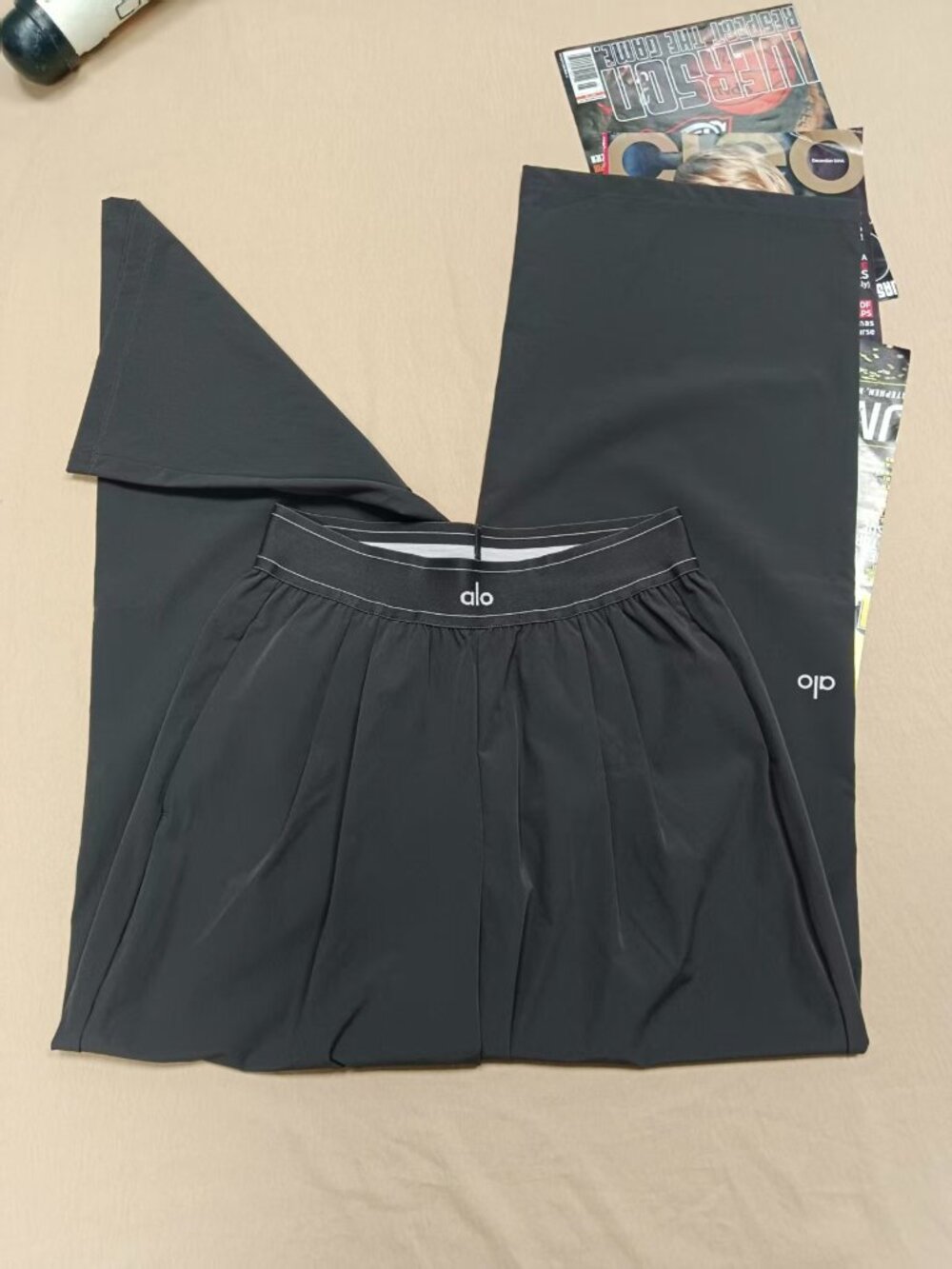 ALO Yoga Suit Up Trouser🧈(Regular 30” Inseam) Dark Grey High Rise Wide Leg Pant - Picture 5 of 7